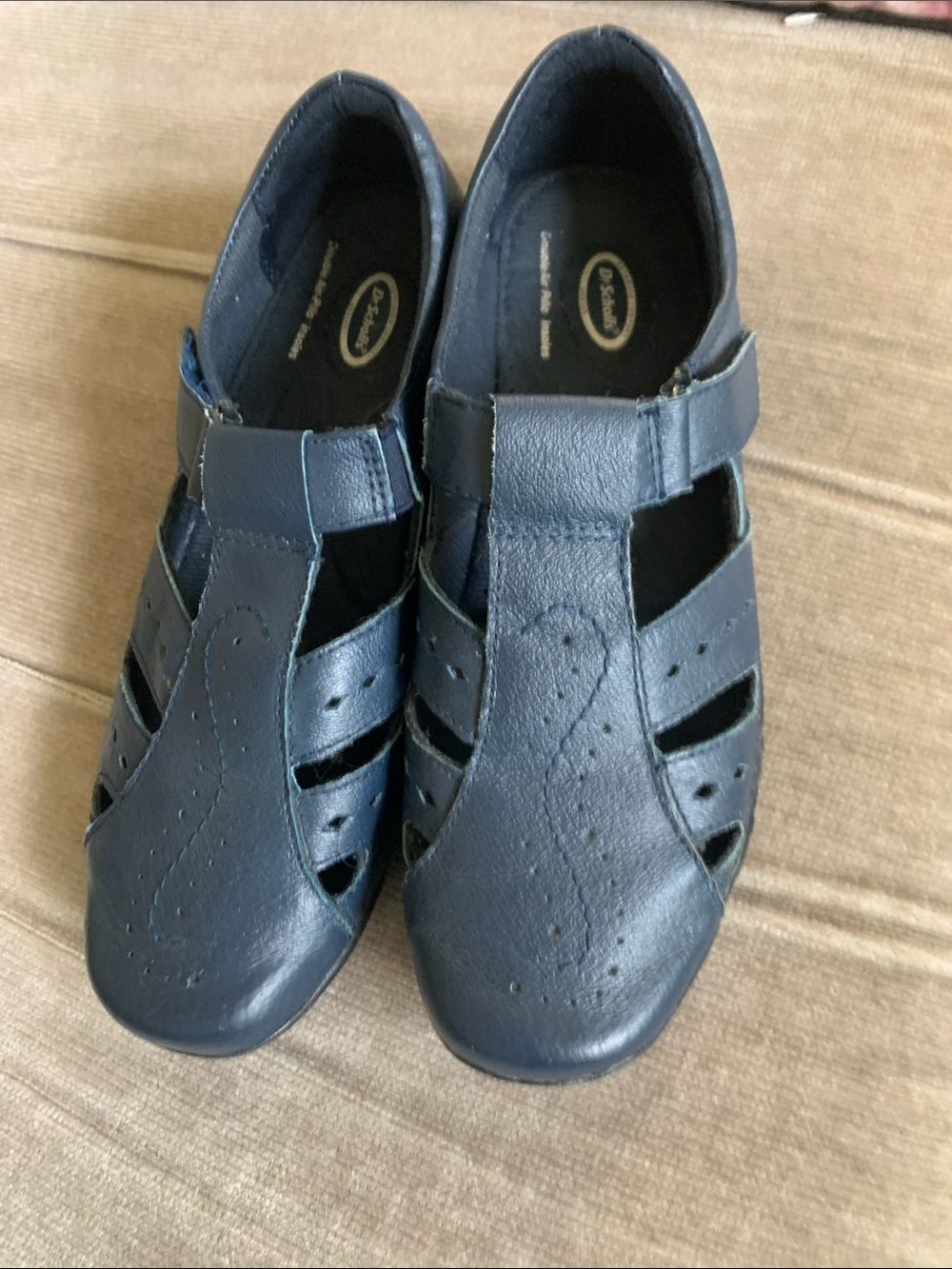 Dr. Scholl's Navy Closed-Toe Fisherman Sandals